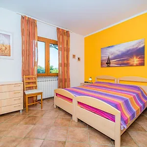 https://appartamento-in-villa-4-5-persone-con-giardino.it-tuscanyhotel.com