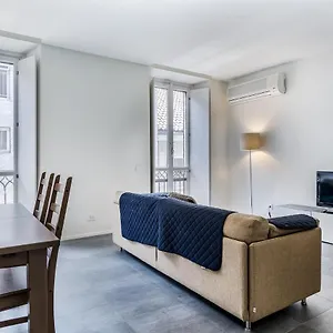 https://san-maurilio-apartment.it-lombardy.com