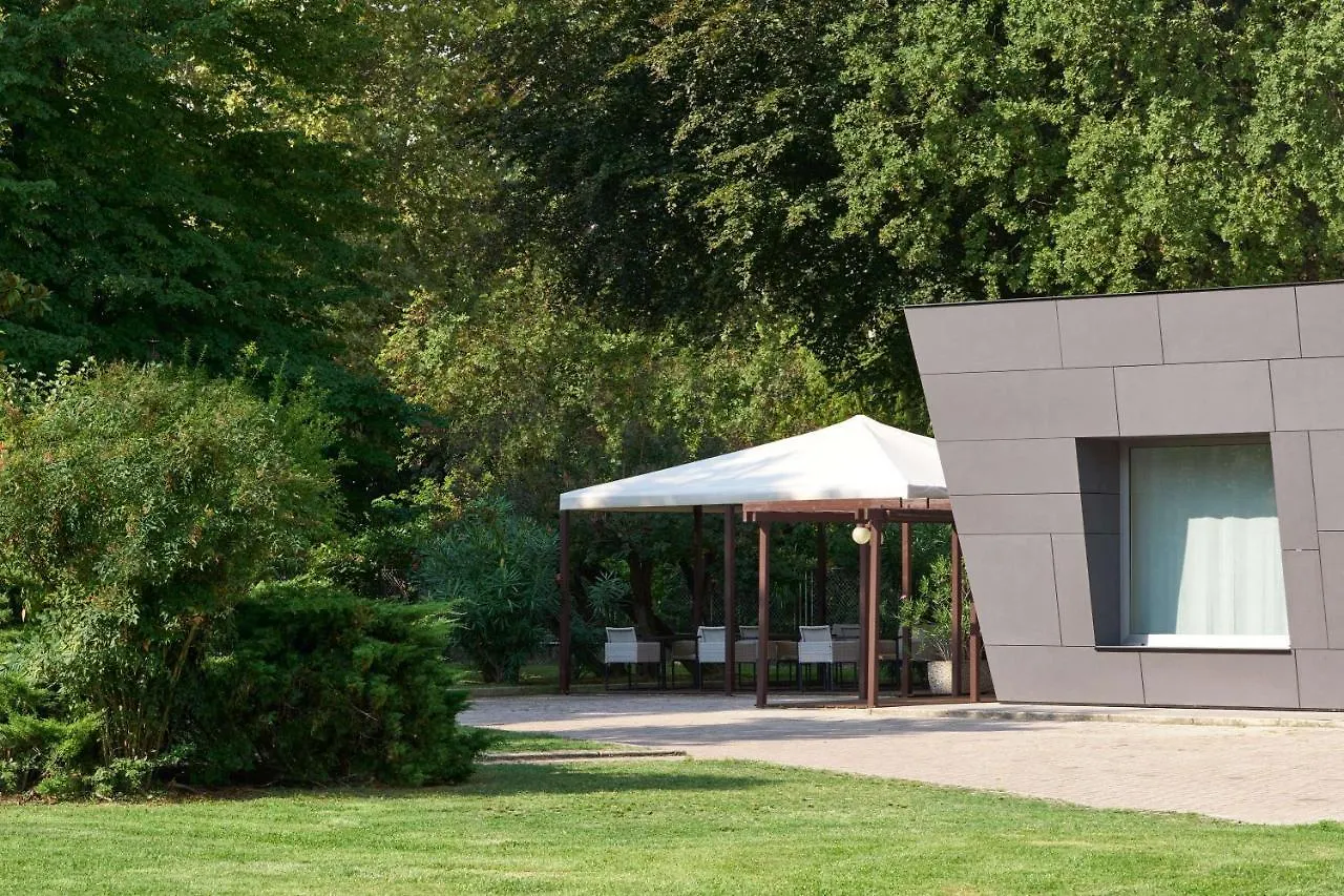 Best Western Park Hotel Continental San Dona di Piave 4*,  Italy